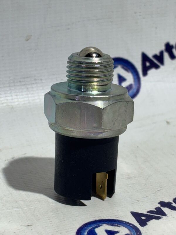 Датчик заднего хода 5 - ступный 2101-2107, 2121