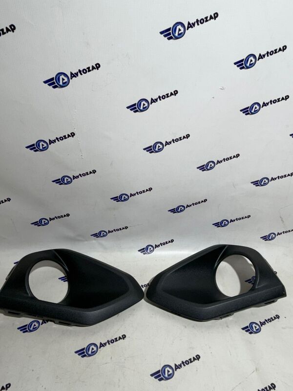 Рамки противотуманных фар Искра Кросс