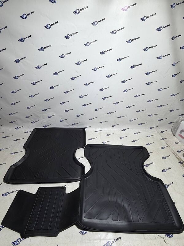 Коврики салона Искра