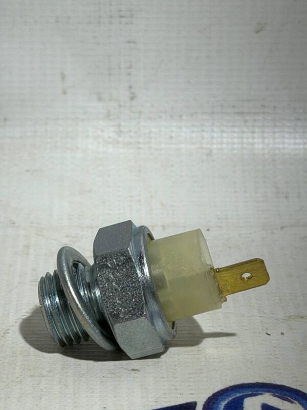 Датчик давления масла 2101-2110