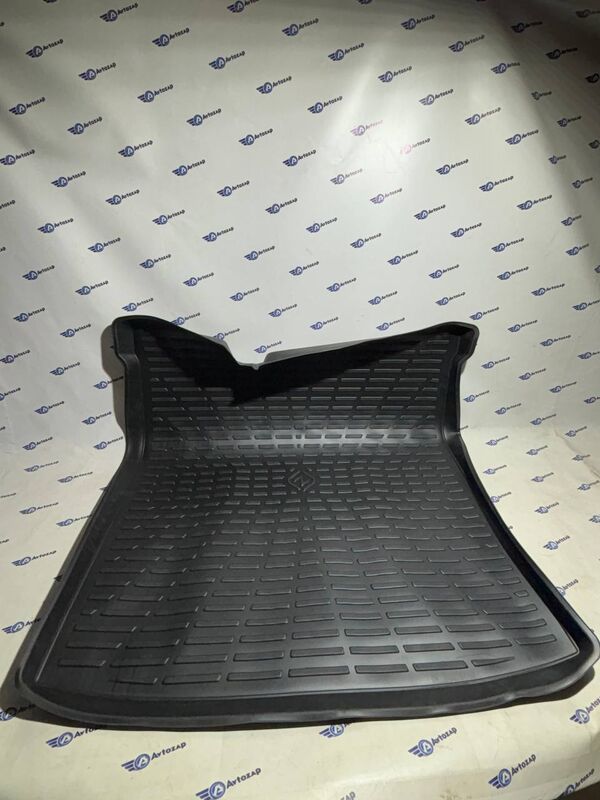 Коврик багажника Искра универсал