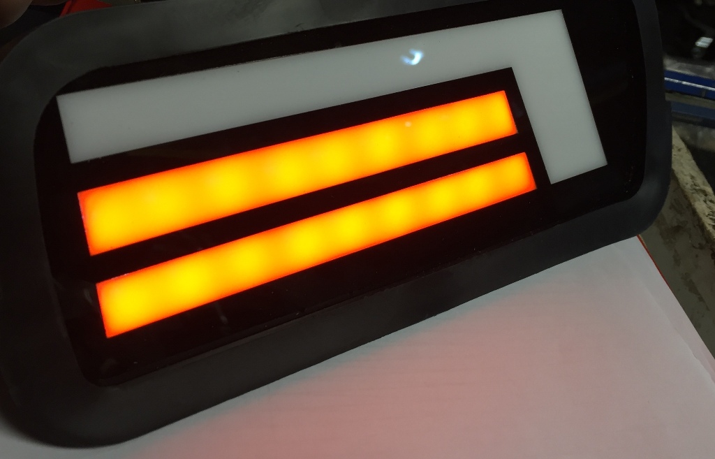 LED (диодные) подфарники с дневными ходовыми огнями на  4х4 ( 21213, 21214, 2131), желтая полоса