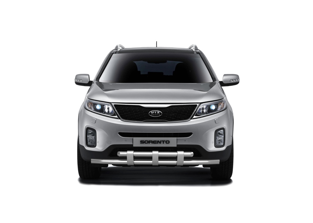 Защита переднего бампера двойная с пластинами d63 на KIA Sorento