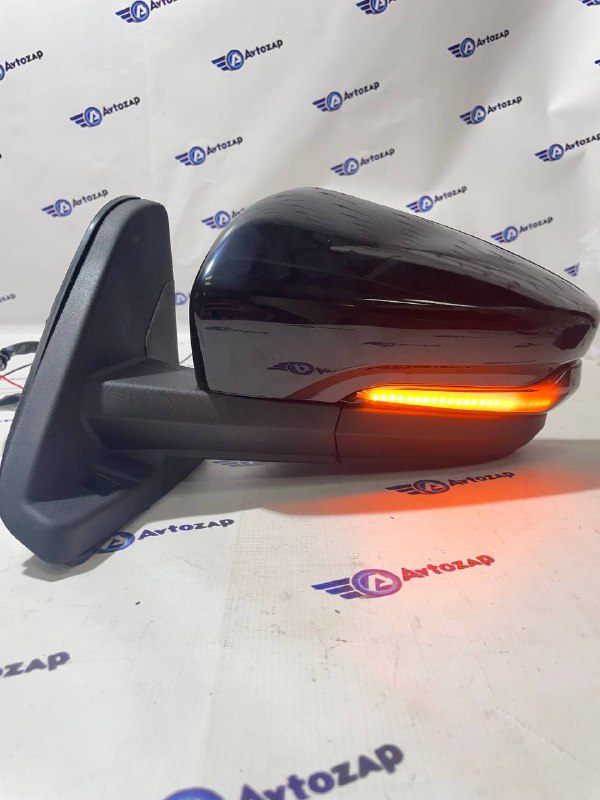 Боковые зеркала  электрические с обогревом и повторителем(бегающий)для  4х4 .Плазма