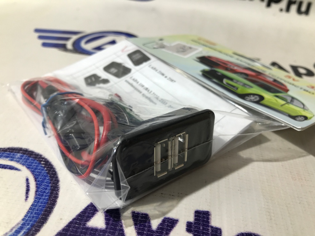 Usb зарядное устройство на  2105, 2106, 2107