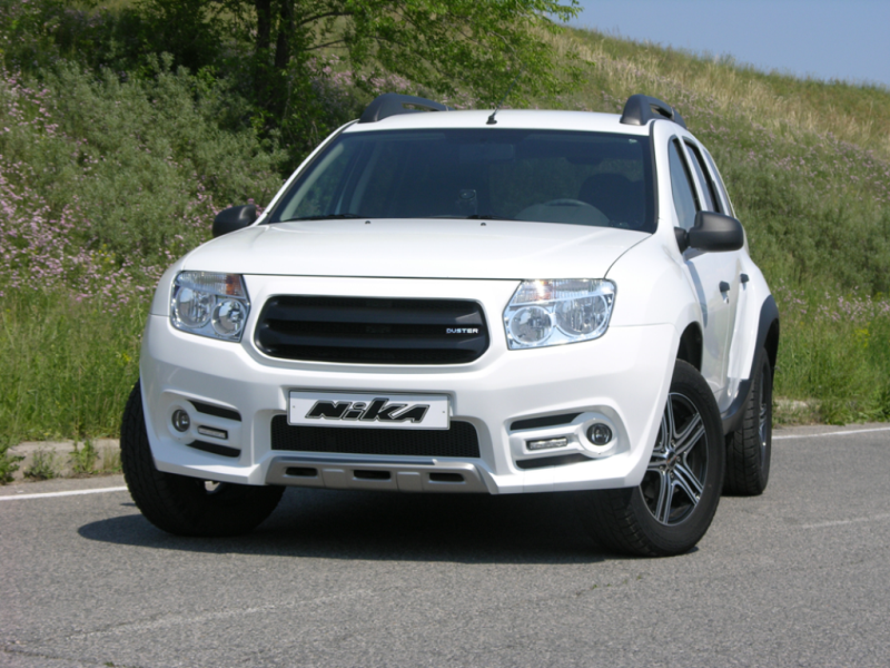 Решетка радиатора Ника-2 на Renault Duster