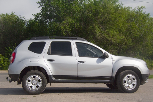 Накладки на двери для Renault Duster