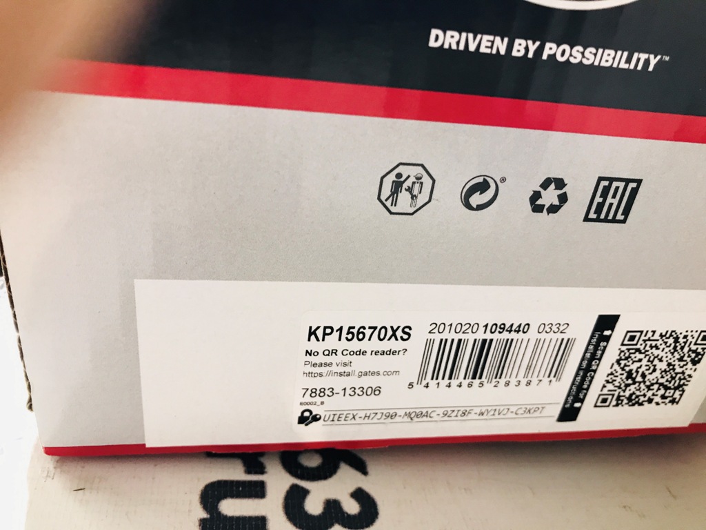 Комплект ГРМ Gates с помпой  KP15670XS на 2190  8 клапан