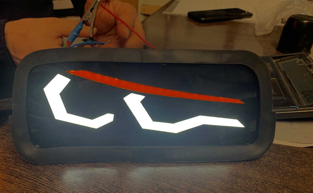 LED (диодные) подфарники с дневными ходовыми огнями на  4х4 в стиле БМВ