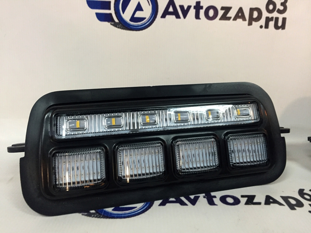 Подфарники LED (диодные) с ДХО  на  4x4