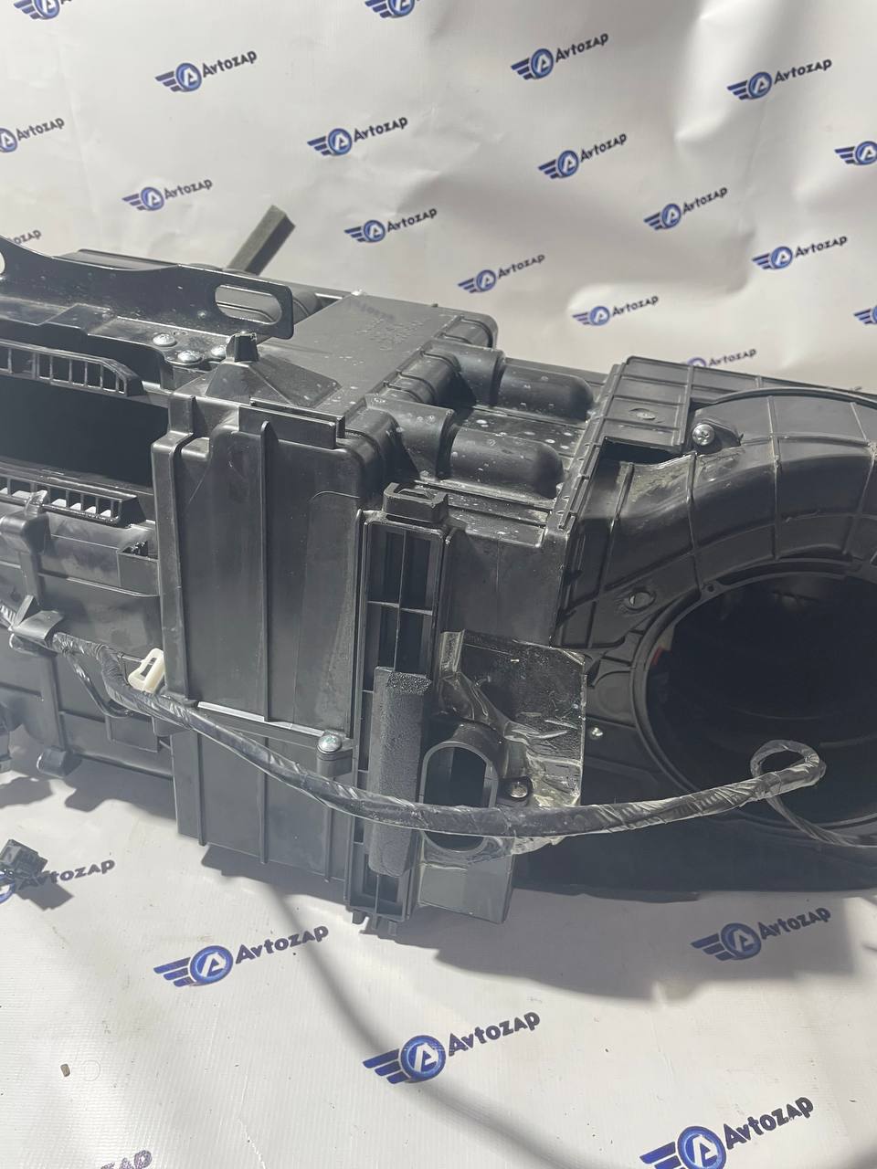 Корпус отопителя на  Приора Halla