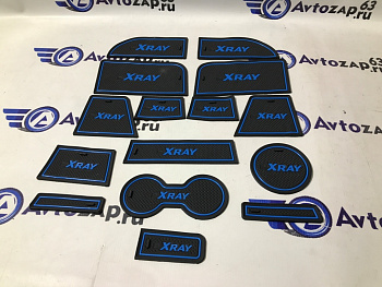 Комплект ковриков панели приборов и консоли на  Икс-ray